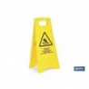 SEÑAL PELIGRO SUELO MOJADO AMARILLO 21201090